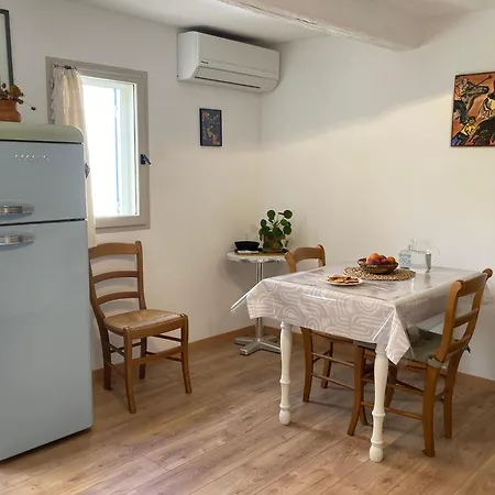 La Tarente * Montfrin