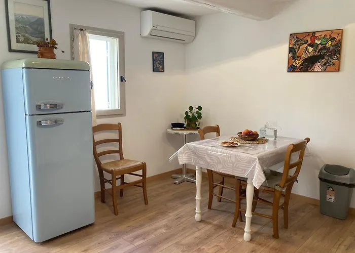 La Tarente * Montfrin